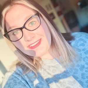 Meet your Posher, Hailey